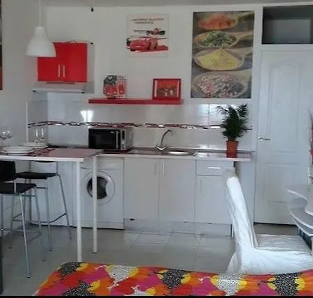 Apartment Romantic Sea View Studio *
